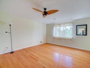 128 Sandpiper Key 128, Secaucus NJ 07094