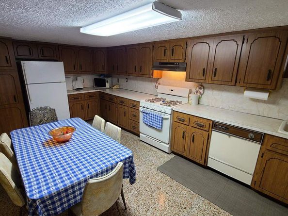 312 76th St, North Bergen NJ 07047