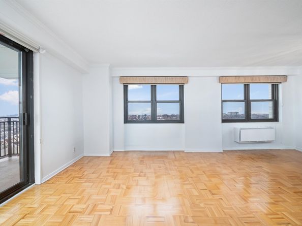 7855 Blvd East 17L, North Bergen NJ 07047