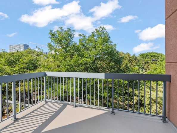 312 Franklin Ct, Edgewater NJ 07020