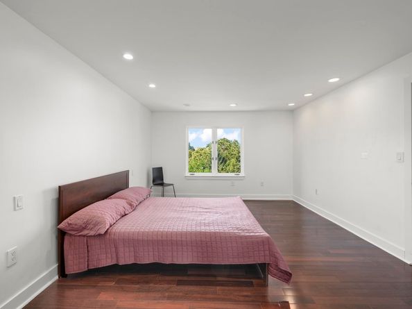 312 Franklin Ct, Edgewater NJ 07020