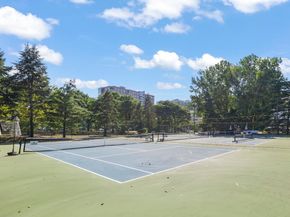 312 Franklin Ct, Edgewater NJ 07020