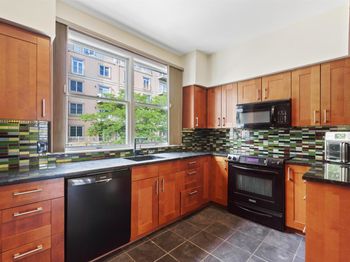 201 Shearwater Ct West