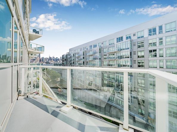 800 Avenue At Port Imperial 821, Weehawken NJ 07086