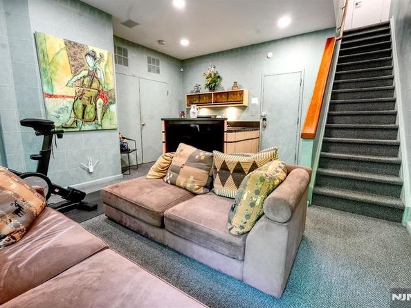 300 Gorge Rd 18, Cliffside Park NJ 07010