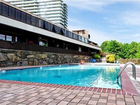 300 Gorge Rd 18, Cliffside Park NJ 07010