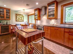300 Gorge Rd 18, Cliffside Park NJ 07010