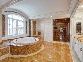 2 Euclid Rd, Fort Lee NJ 07024