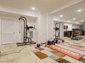 2 Euclid Rd, Fort Lee NJ 07024