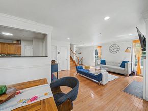 180 Blue Heron Dr 180, Secaucus NJ 07094