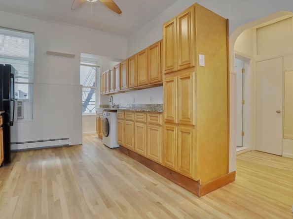 402 Grand St 202, Hoboken NJ 07030