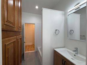 402 Grand St 202, Hoboken NJ 07030