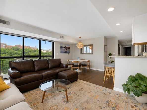 700 1st St 9W, Hoboken NJ 07030