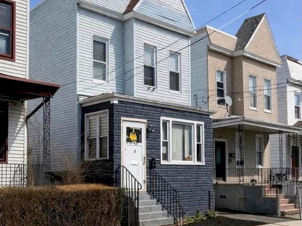 138 Bayview Ave, Jersey City NJ 07305