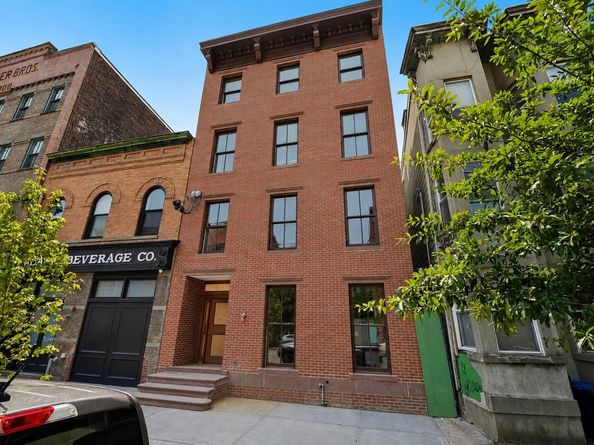 89 Bright St 3, Jersey City NJ 07302