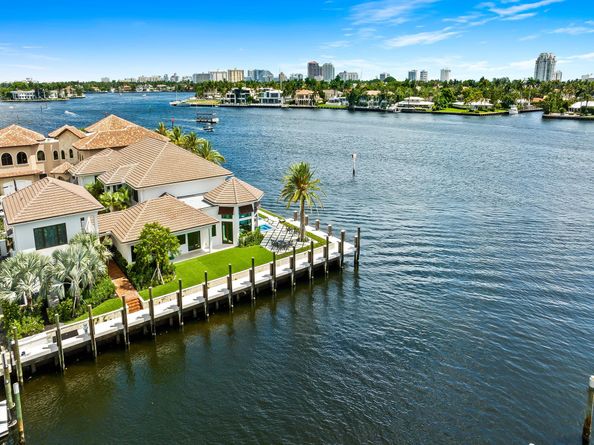 1812 SE 14th St, Fort Lauderdale FL 33316