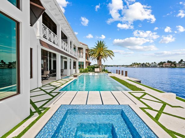 1812 SE 14th St, Fort Lauderdale FL 33316