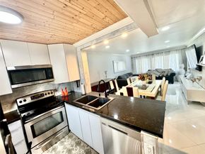 4311 Crystal Lake Dr 213, Deerfield Beach FL 33064