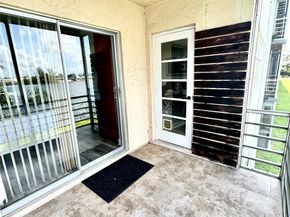 4311 Crystal Lake Dr 213, Deerfield Beach FL 33064
