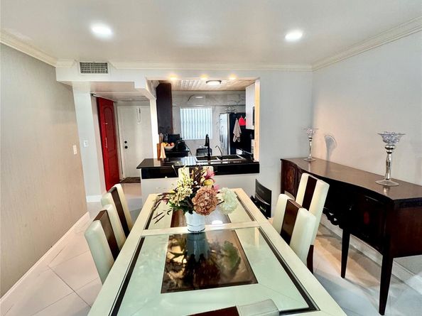 4311 Crystal Lake Dr 213, Deerfield Beach FL 33064
