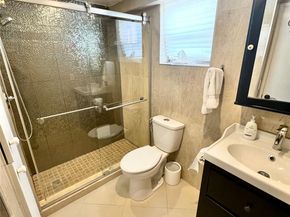 4311 Crystal Lake Dr 213, Deerfield Beach FL 33064