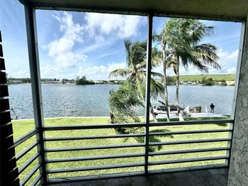 4311 Crystal Lake Dr