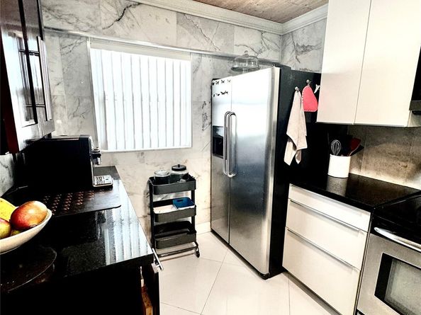 4311 Crystal Lake Dr 213, Deerfield Beach FL 33064