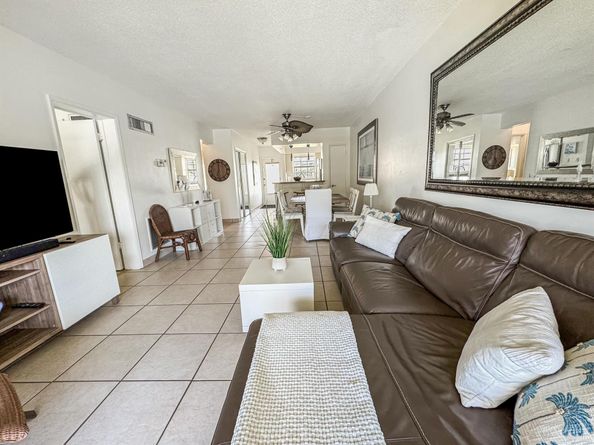 298 SE 6th Avenue 6, Pompano Beach FL 33060