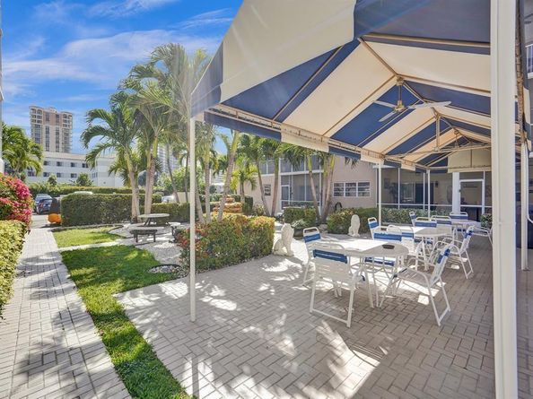 2081 S Ocean Dr 208, Hallandale Beach FL 33009