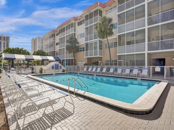 2081 S Ocean Dr 208, Hallandale Beach FL 33009