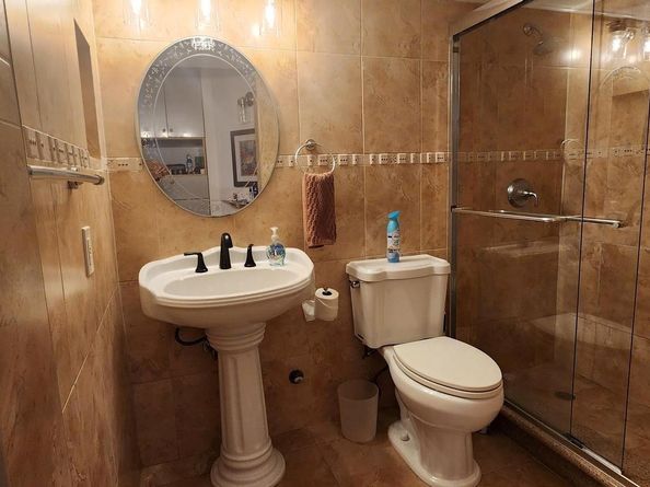 2081 S Ocean Dr 208, Hallandale Beach FL 33009