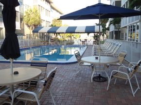 2081 S Ocean Dr 208, Hallandale Beach FL 33009