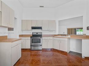 18825 NW 52nd Court, Miami Gardens FL 33055
