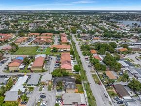 18825 NW 52nd Court, Miami Gardens FL 33055