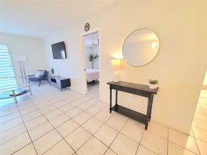 16801 NE 13th Avenue 314, Miami FL 33162