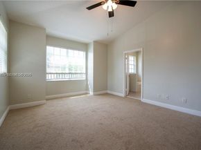 3371 Lakeside Drive 27, Davie FL 33328