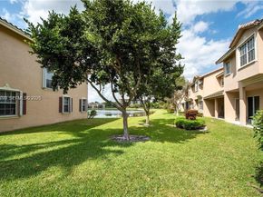 3371 Lakeside Drive 27, Davie FL 33328