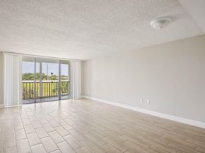 4254 Deste Court 208, Lake Worth FL 33467
