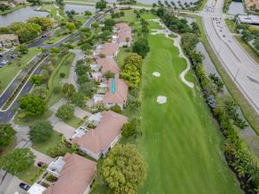 8050 Aberdeen Drive 202, Boynton Beach FL 33472