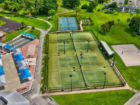 4002 Cambridge A 4002, Deerfield Beach FL 33442