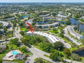 4002 Cambridge A 4002, Deerfield Beach FL 33442