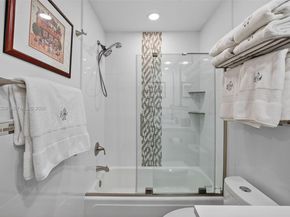 6471 Bay Club Drive 3, Fort Lauderdale FL 33308