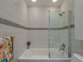 5171 W Oakland Park Boulevard 309, Lauderdale Lakes FL 33313