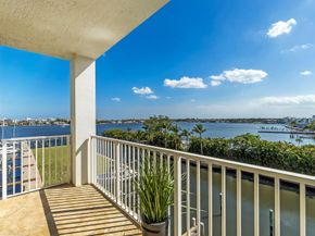 806 E Windward Way 524, Lantana FL 33462
