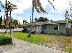 1056 NE 34th Court, Oakland Park FL 33334