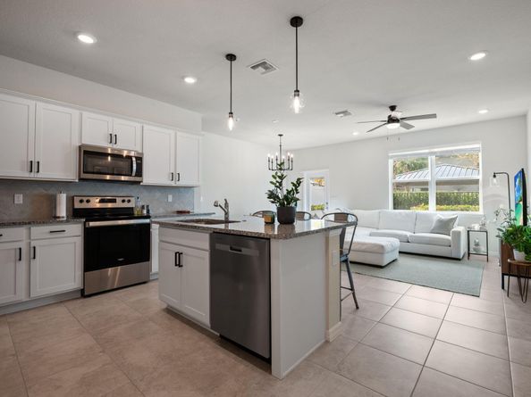3248 Watercress Drive, Lauderdale Lakes FL 33311