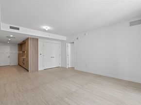 77 SE 5th Street 2914, Miami FL 33131