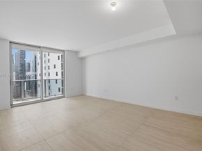 77 SE 5th Street 2914, Miami FL 33131
