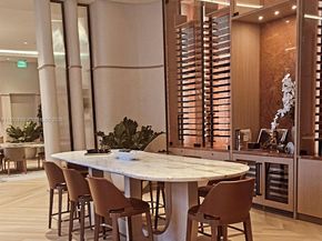 77 SE 5th Street 2914, Miami FL 33131