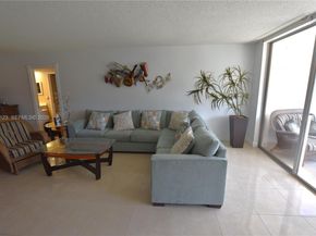 3800 Oaks Clubhouse Drive 309, Pompano Beach FL 33069
